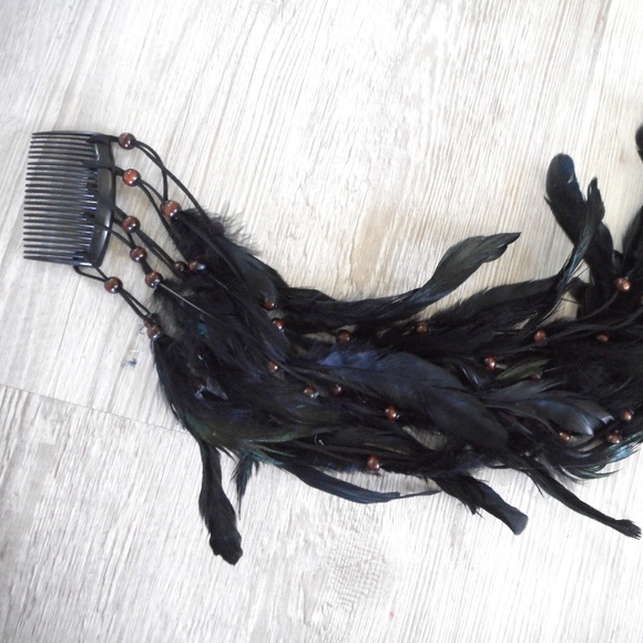 Black w Woodenr Beads Hair Extension Hair Clip Comb - Picture 3 of 3